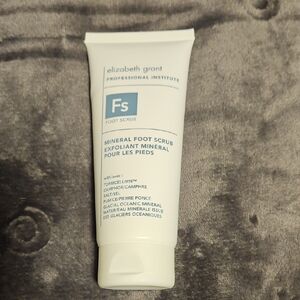 Elizabeth Grant White Mineral Foot Scrub